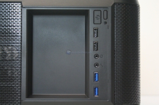 00023 CM690 III 